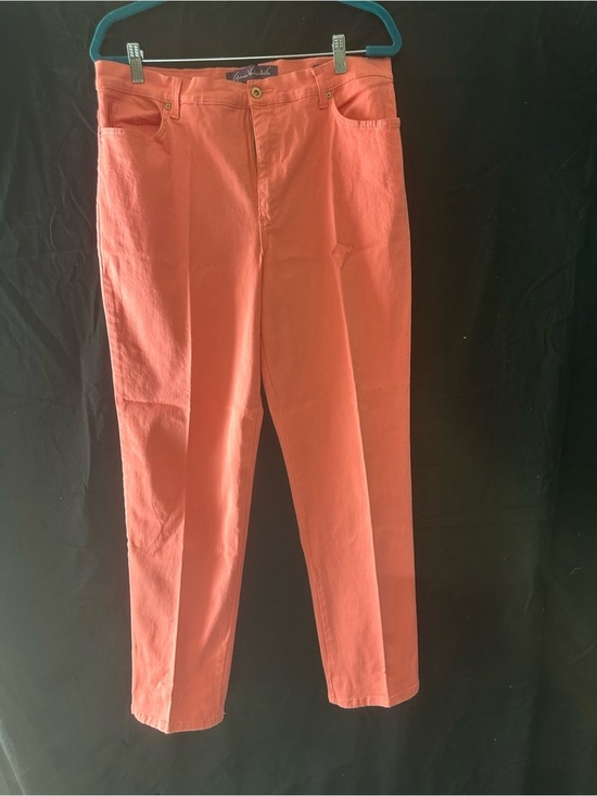 Gloria Vanderbilt Denim - Gloria Vanderbilt Coral Straight-Leg jeans